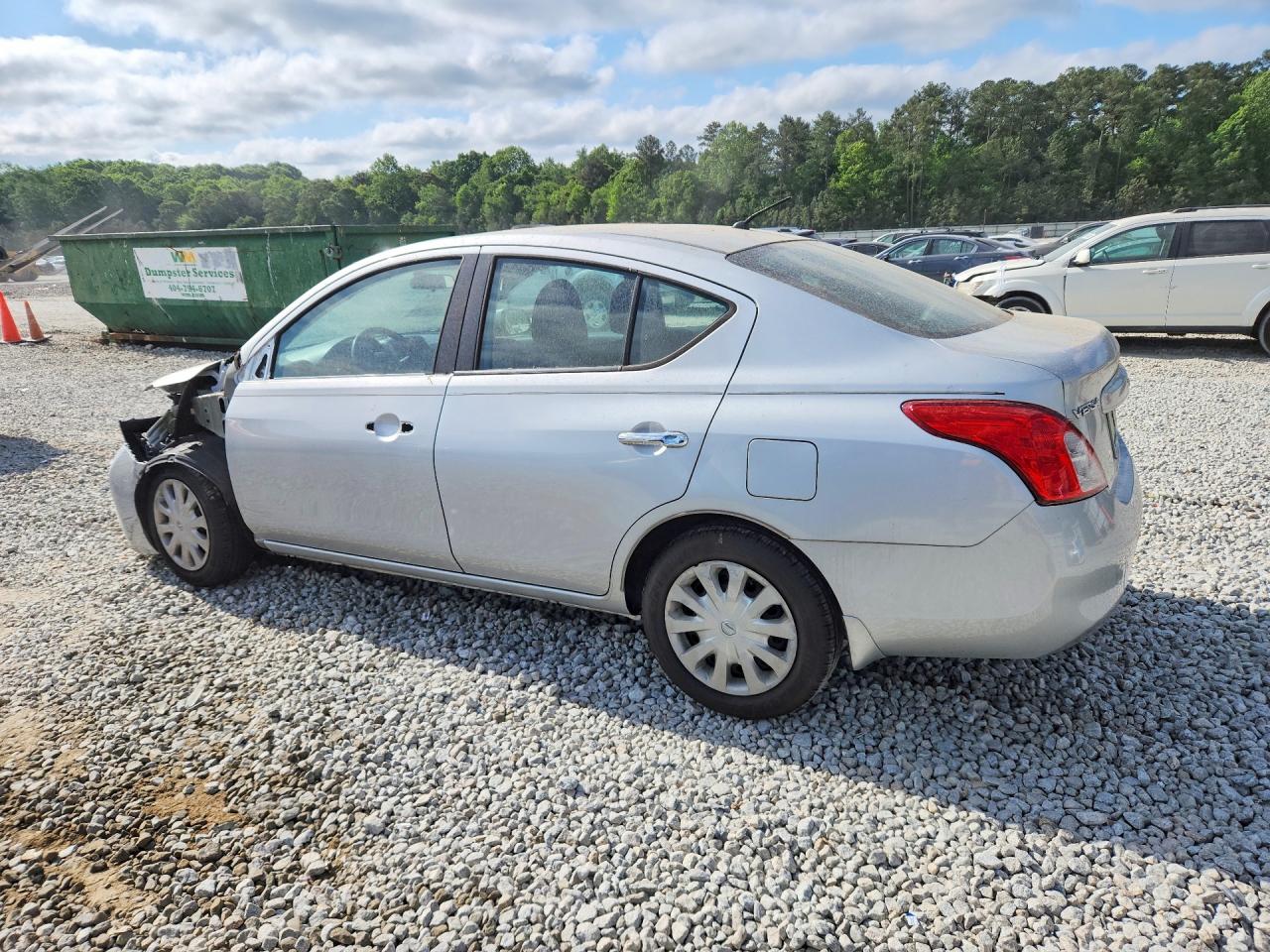 2012 NISSAN VERSA 1.6 S photo 3