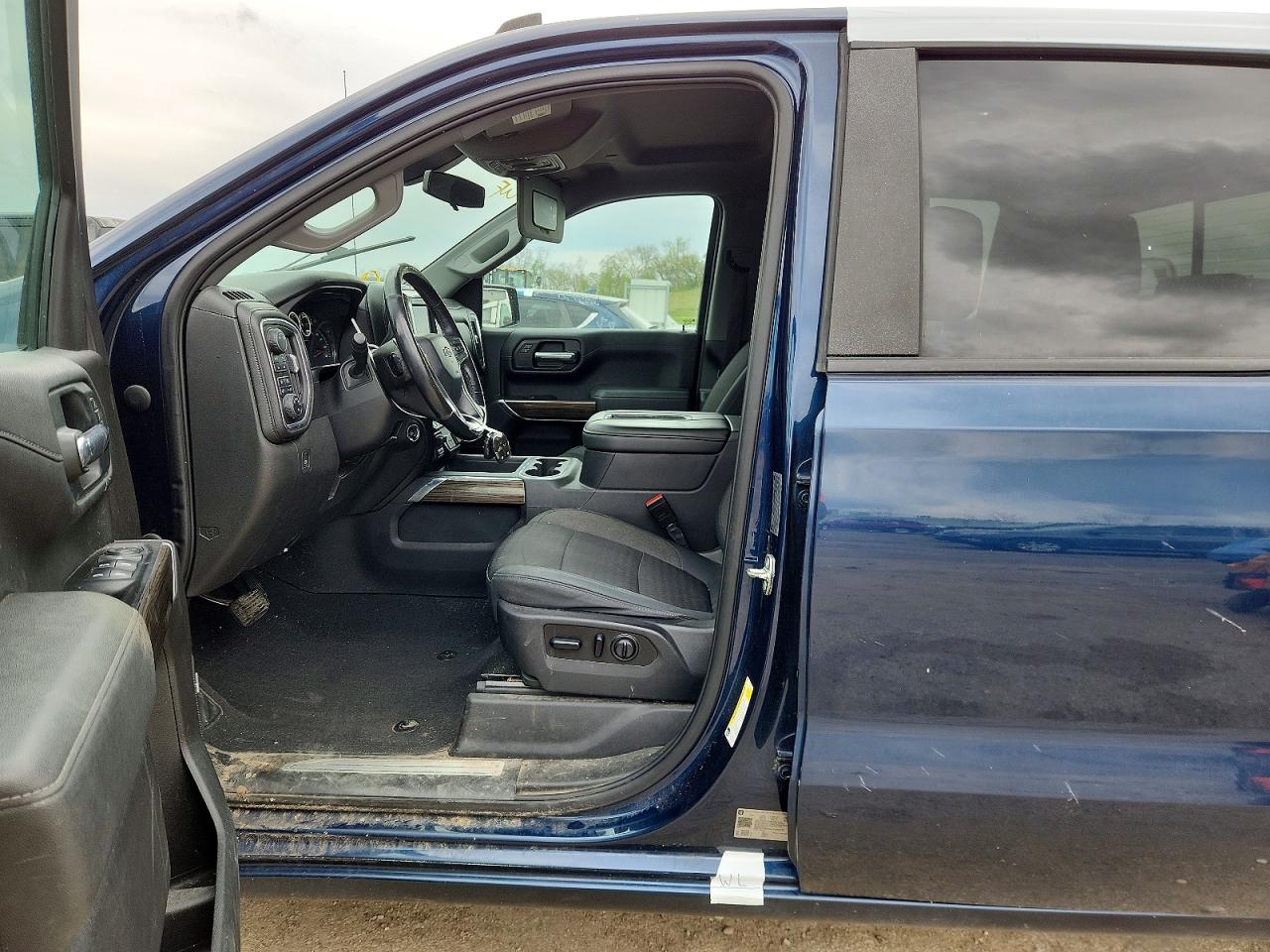 2019 CHEVROLET SILVERADO K1500 RST photo 23