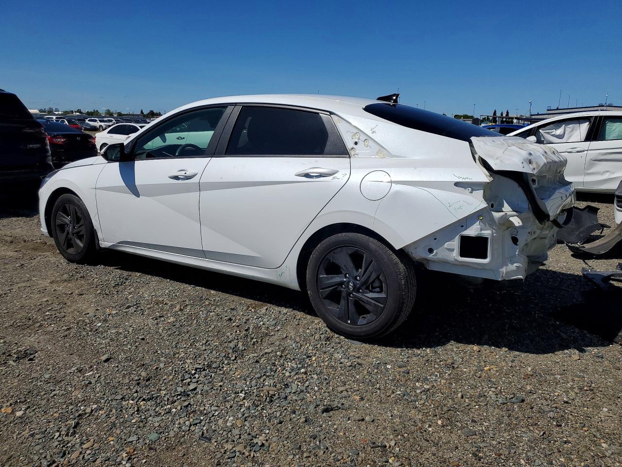 2022 HYUNDAI ELANTRA SEL photo 3