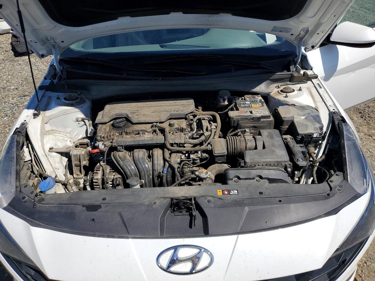 2022 HYUNDAI ELANTRA SEL photo 21