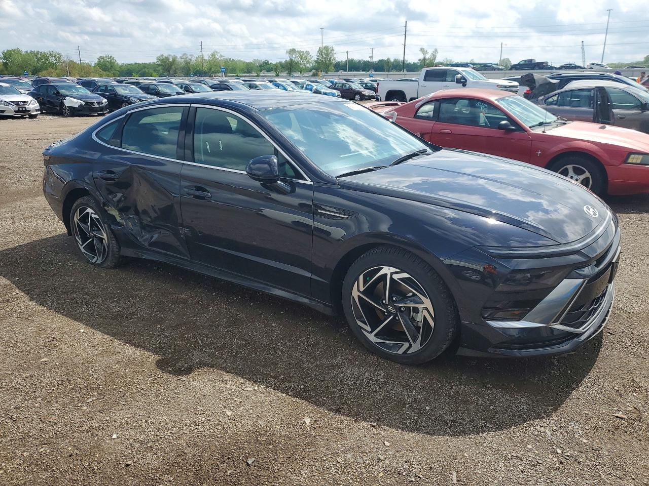 2026 HYUNDAI SONATA SEL SPORT photo 4