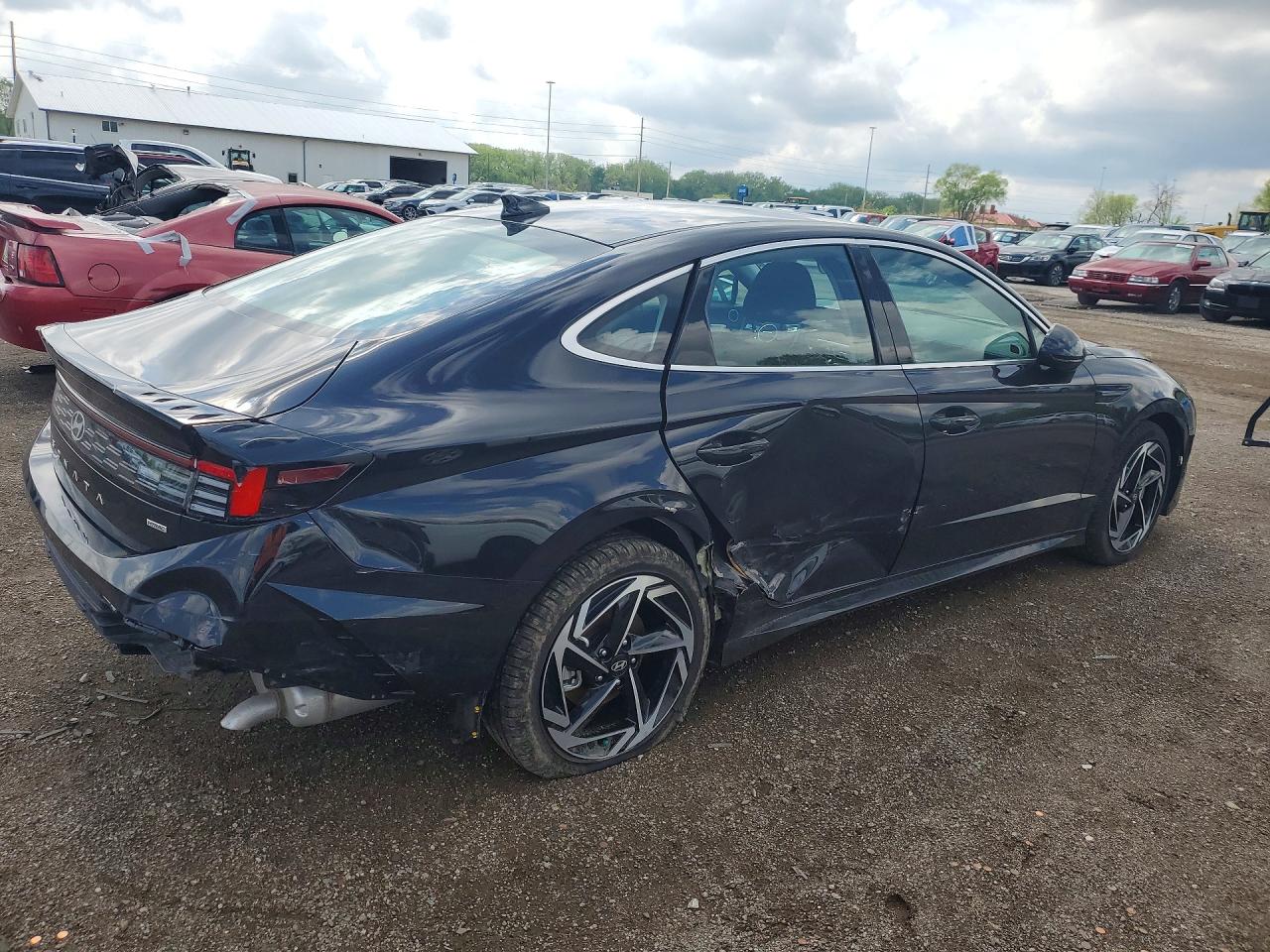 2026 HYUNDAI SONATA SEL SPORT photo 3