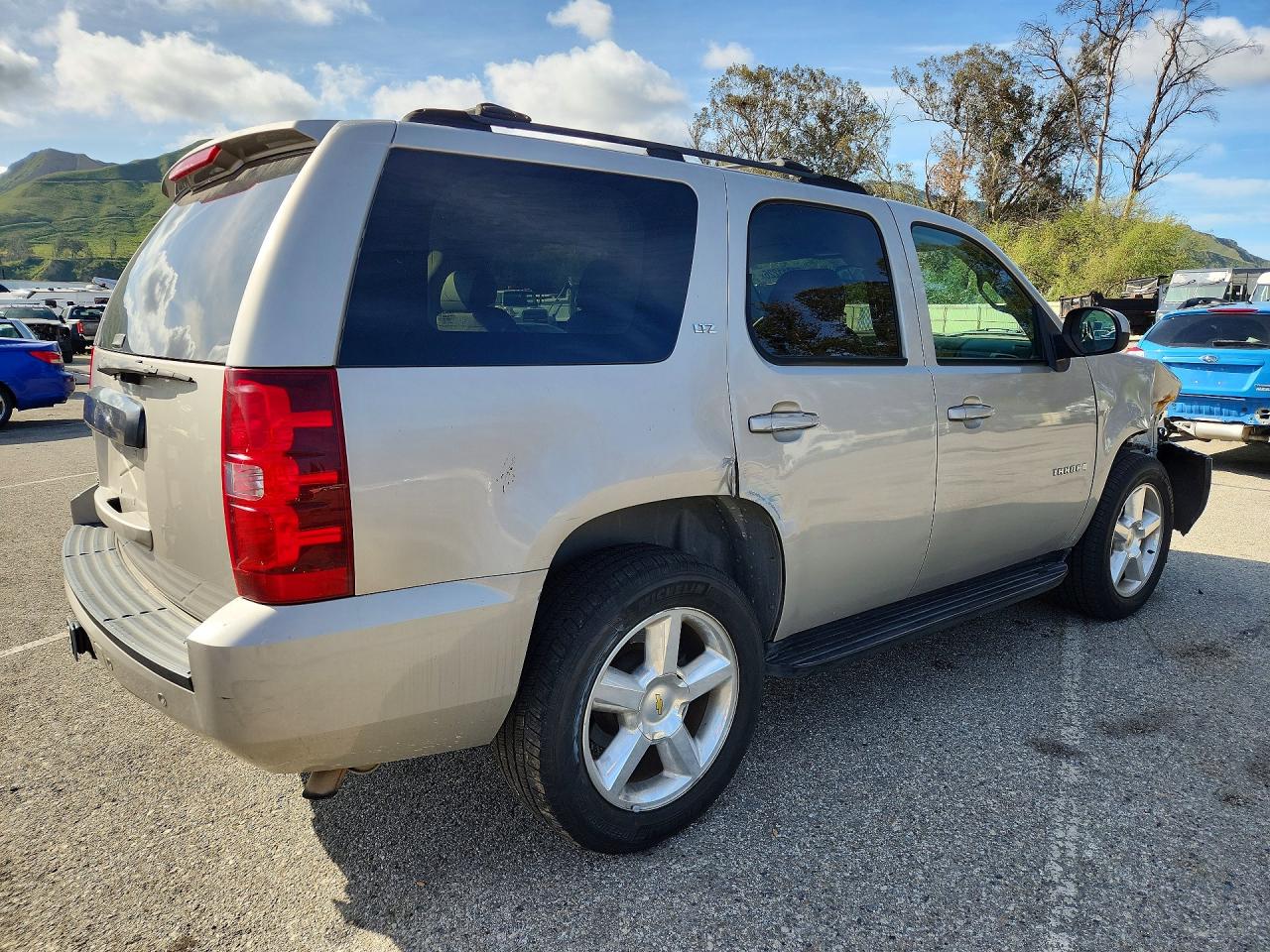 2007 CHEVROLET TAHOE C1500 photo 3