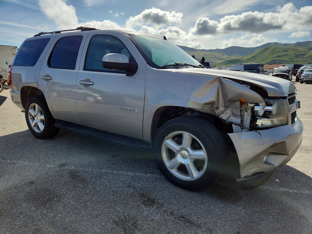 2007 CHEVROLET TAHOE C1500 photo 4