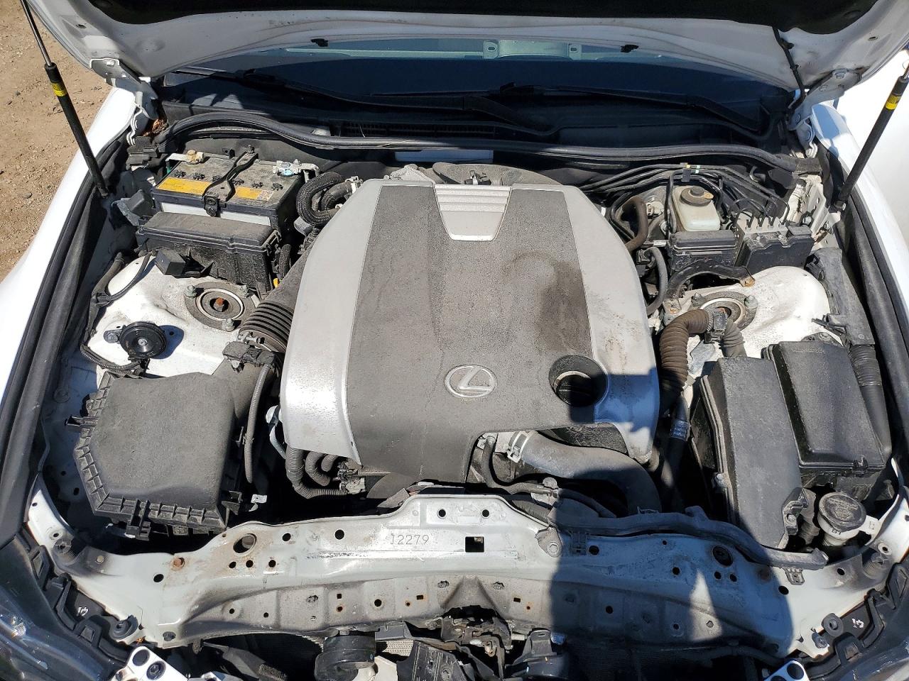 2017 LEXUS IS 300 photo 21