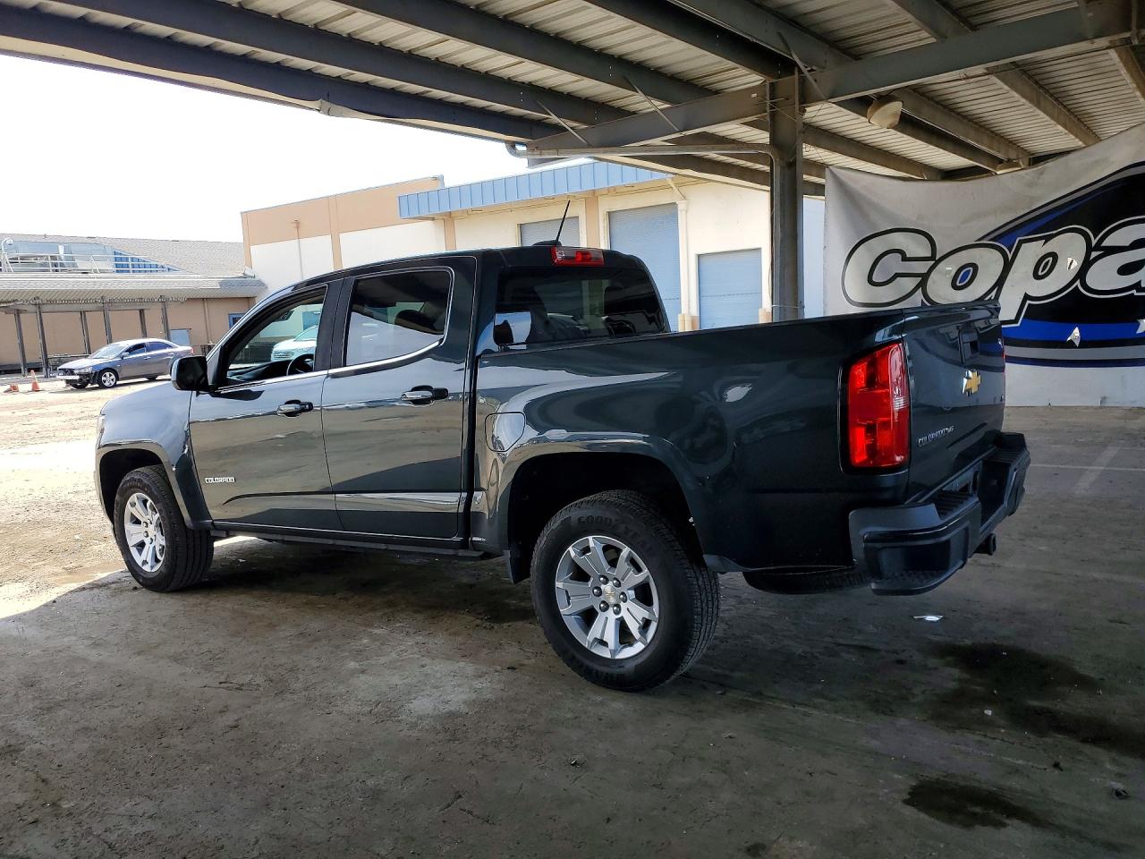 2018 CHEVROLET COLORADO LT photo 2