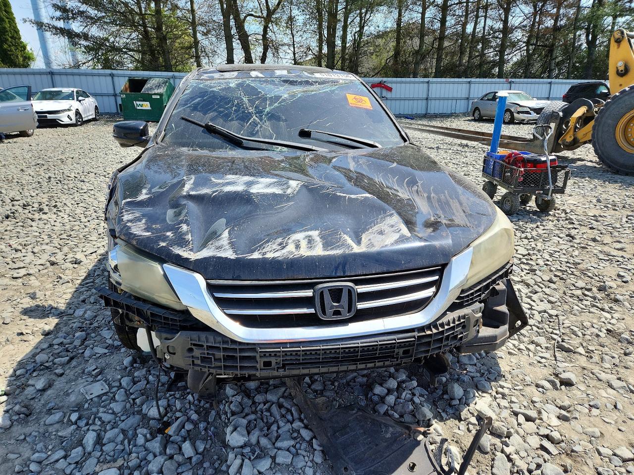 2013 HONDA ACCORD photo 9