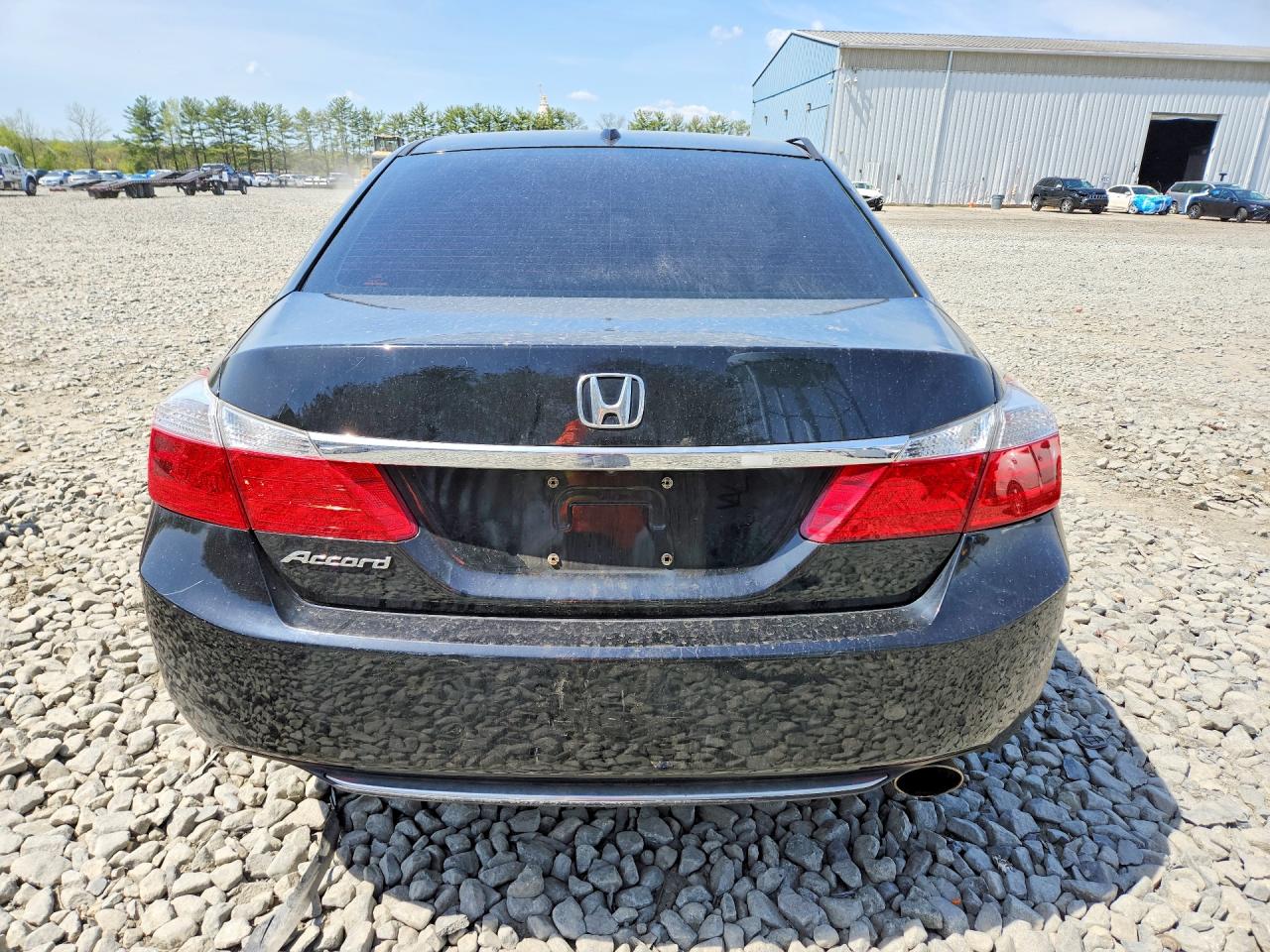 2013 HONDA ACCORD photo 11