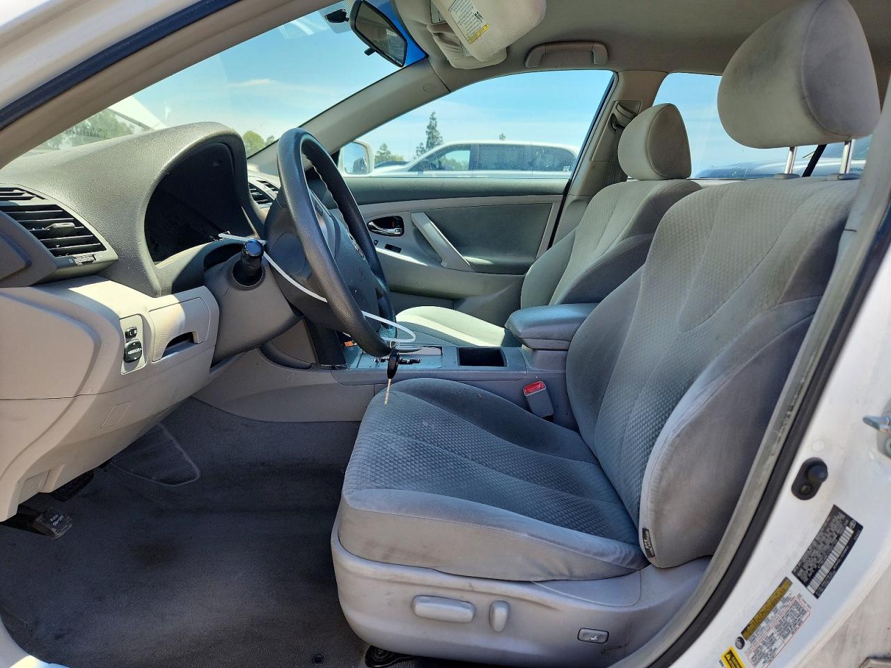 2007 TOYOTA CAMRY LE photo 13