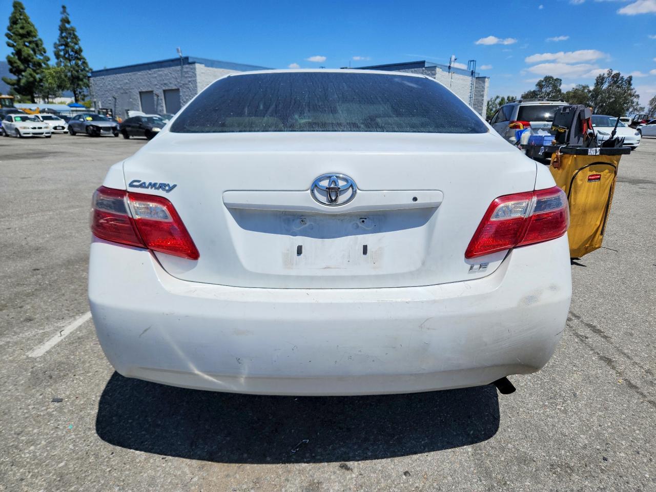 2007 TOYOTA CAMRY LE photo 11