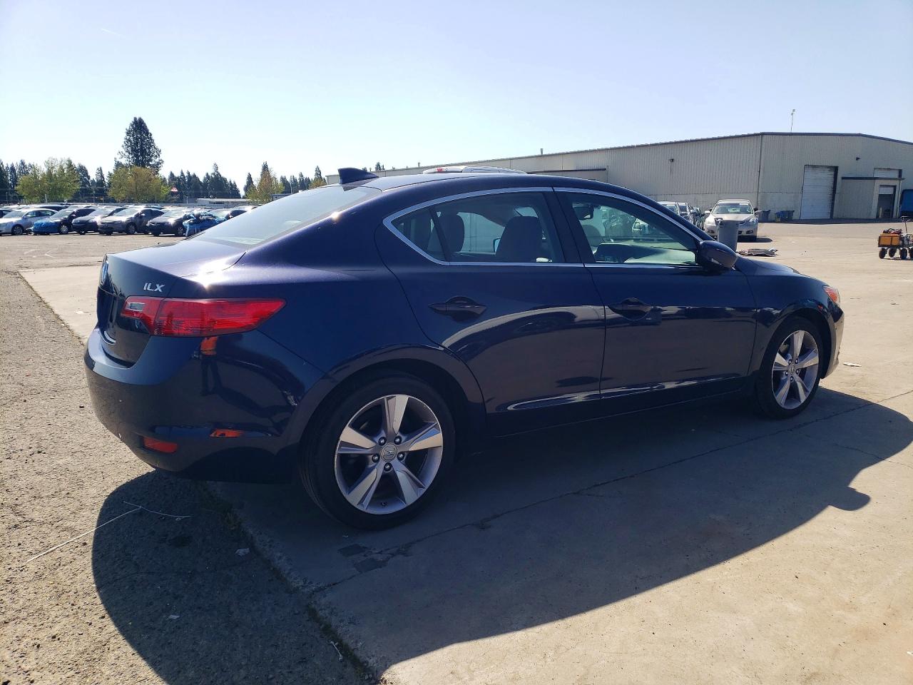 2013 ACURA ILX 20 PREMIUM photo 5
