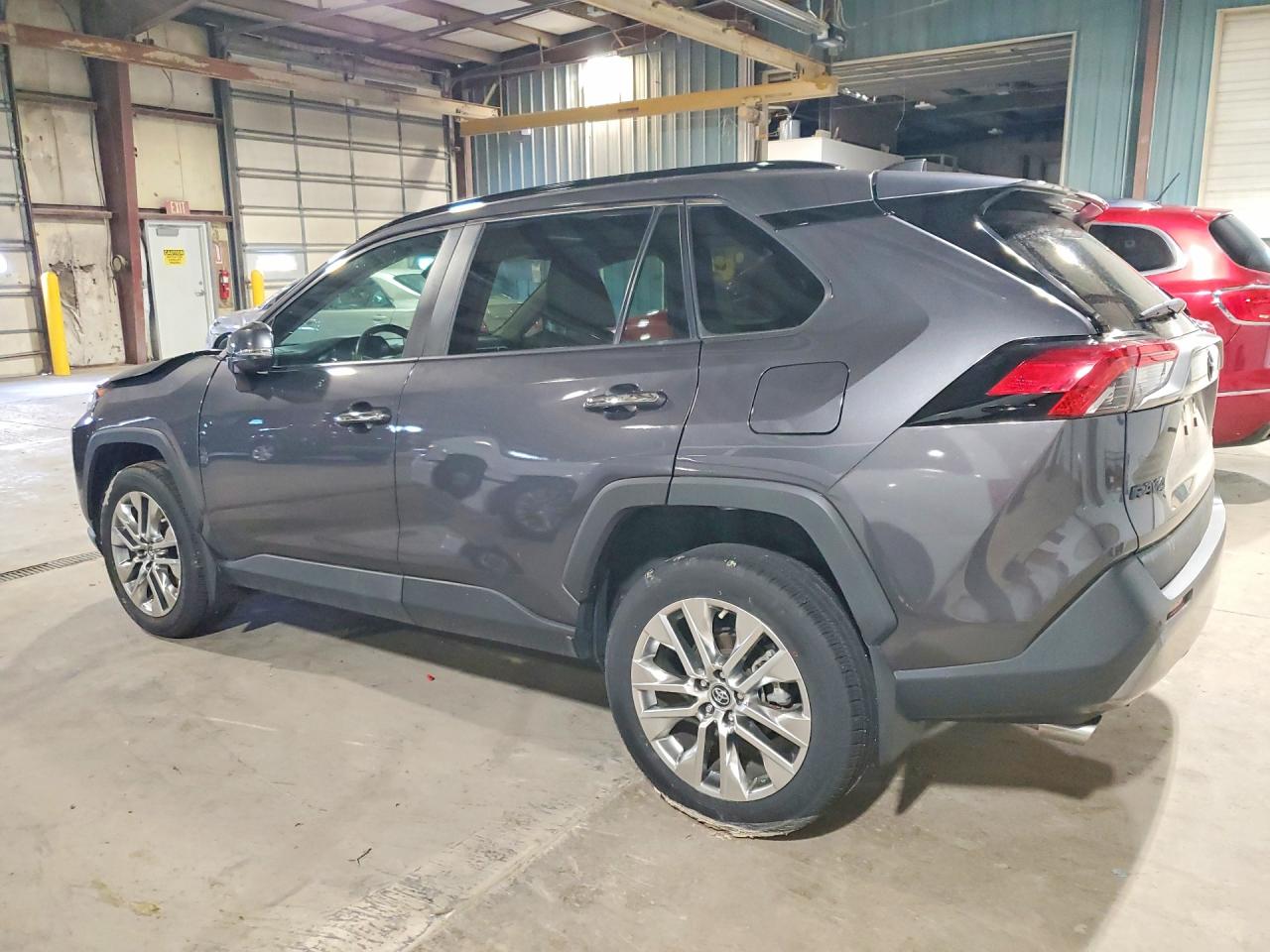 2019 TOYOTA RAV4 LIMITED photo 3