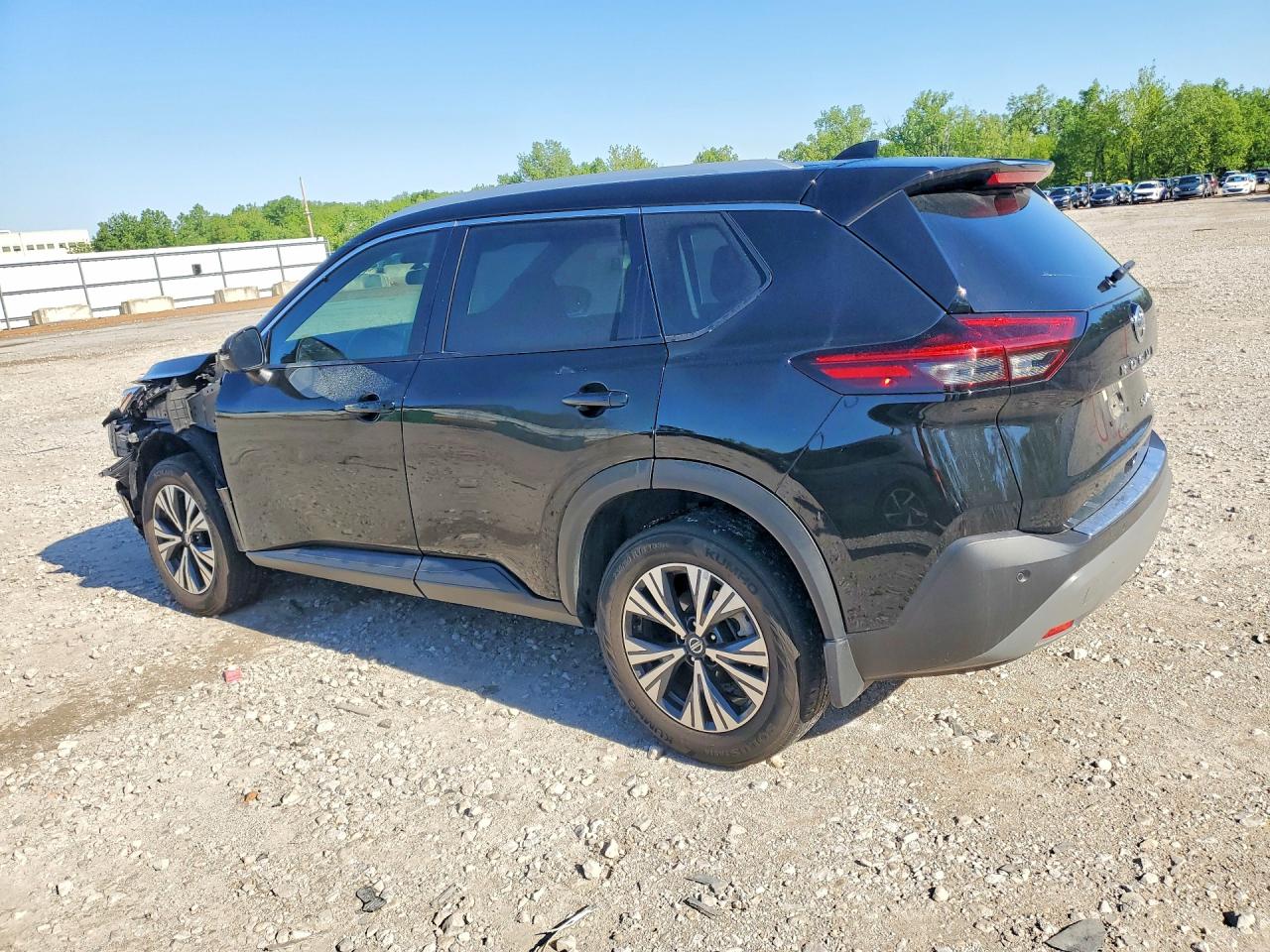 2021 NISSAN ROGUE SV photo 3