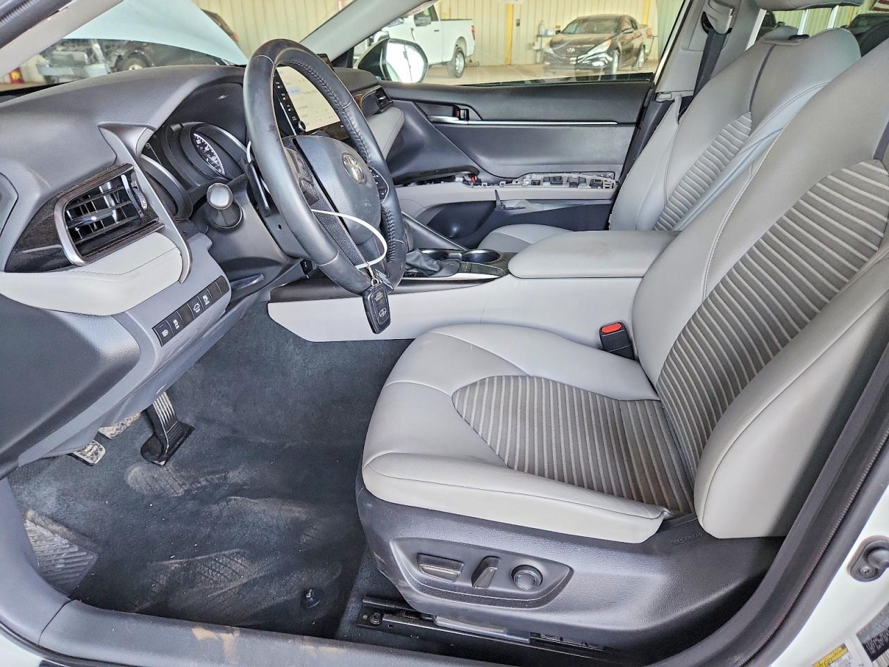 2022 TOYOTA CAMRY SE photo 19