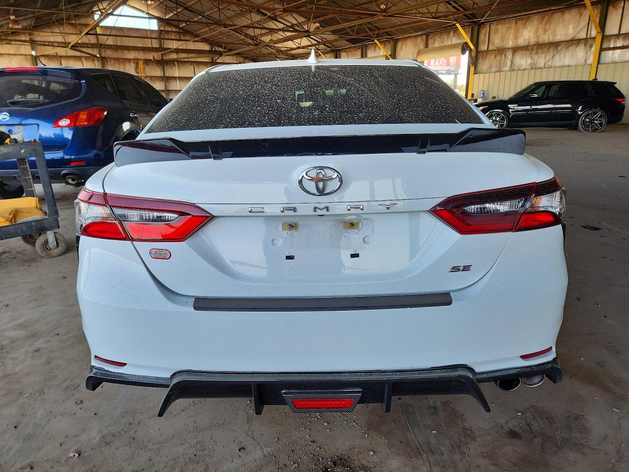 2022 TOYOTA CAMRY SE photo 16