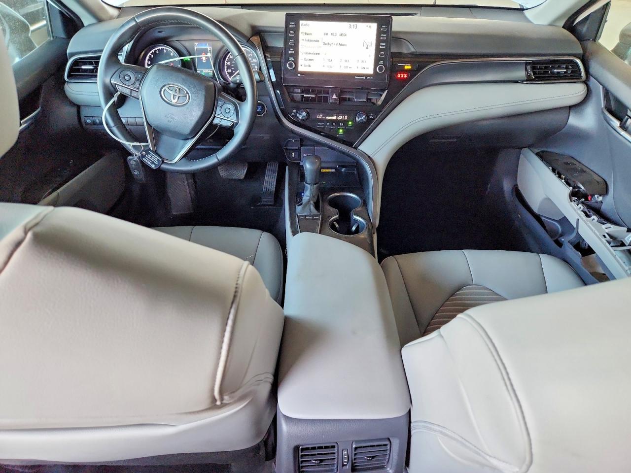 2022 TOYOTA CAMRY SE photo 22