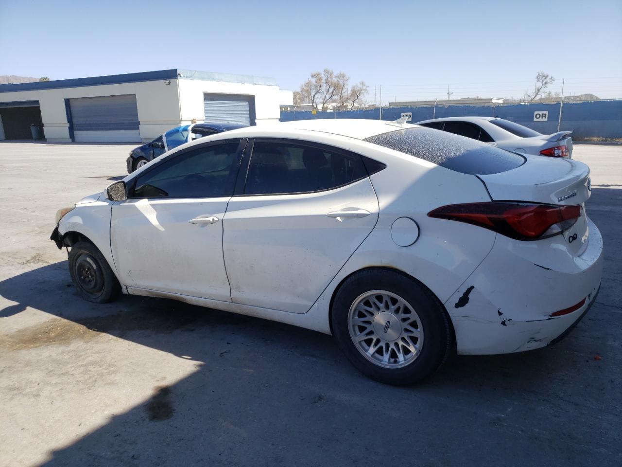 2014 HYUNDAI ELANTRA SE photo 2