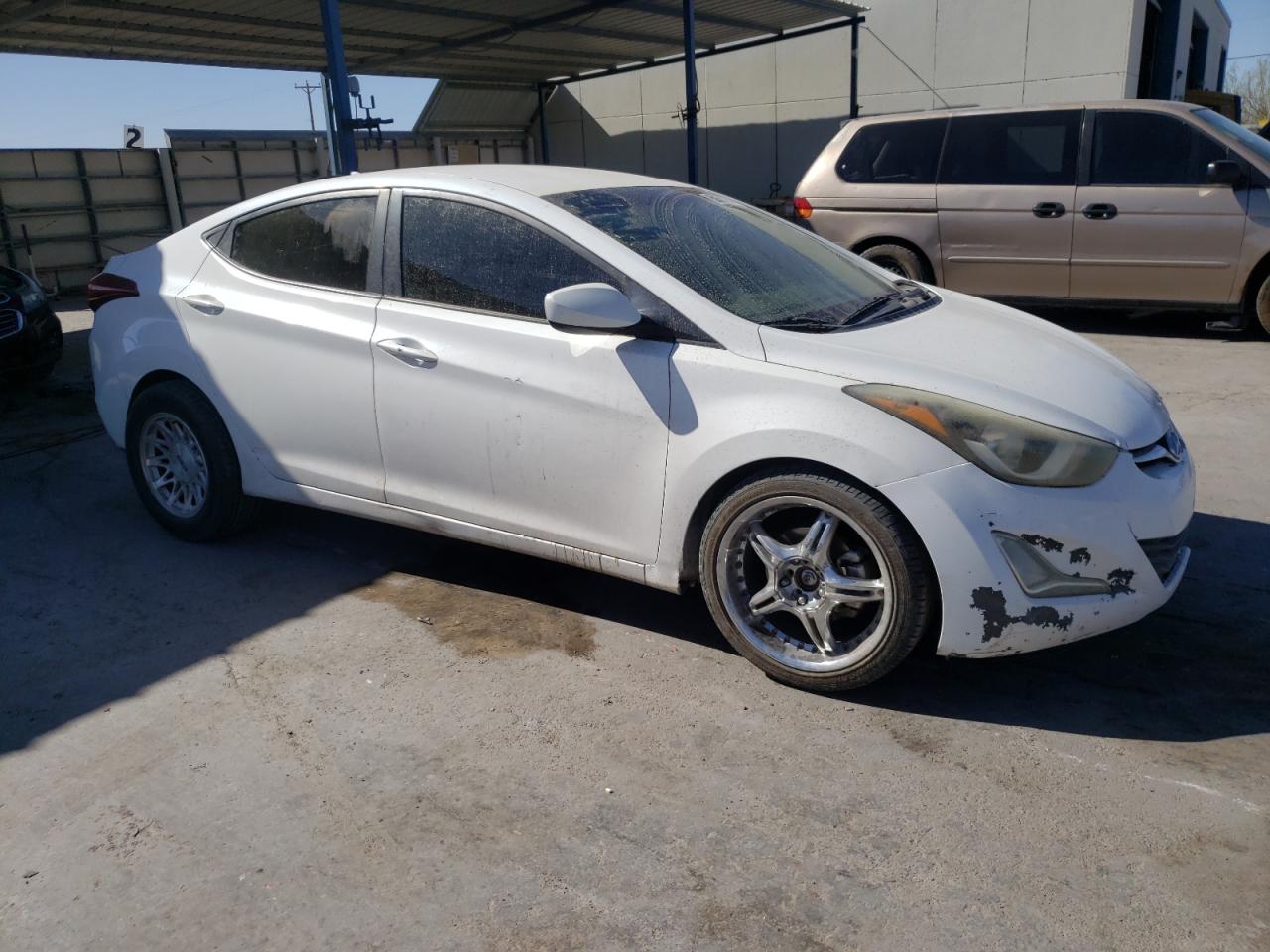 2014 HYUNDAI ELANTRA SE photo 4