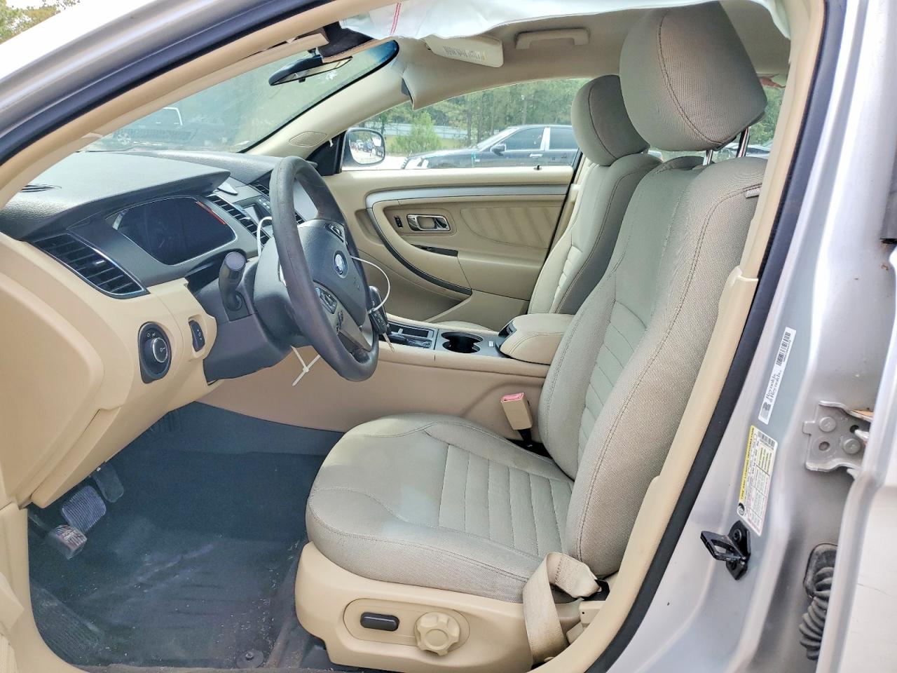 2016 FORD TAURUS SE photo 13