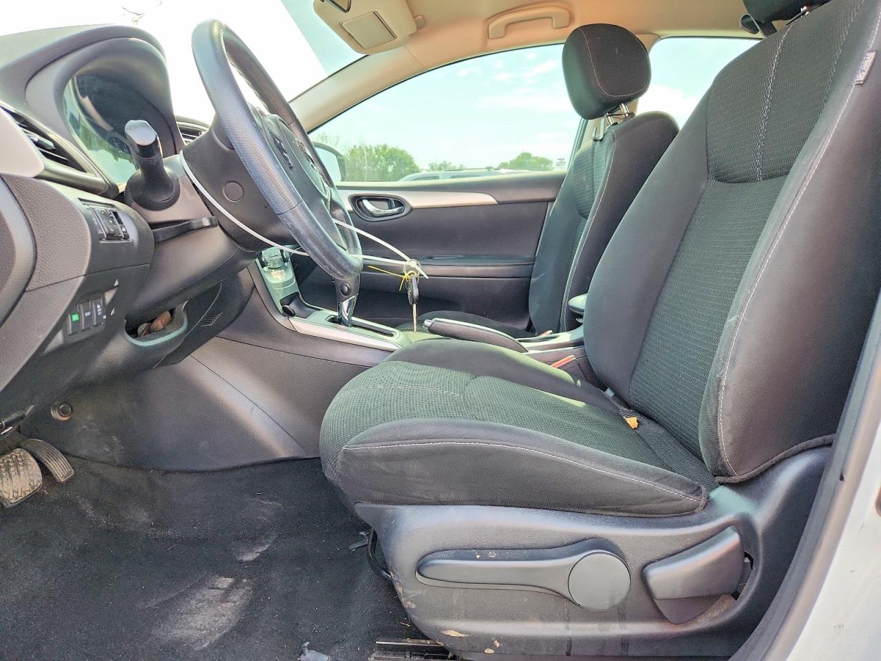 2018 NISSAN SENTRA S photo 13