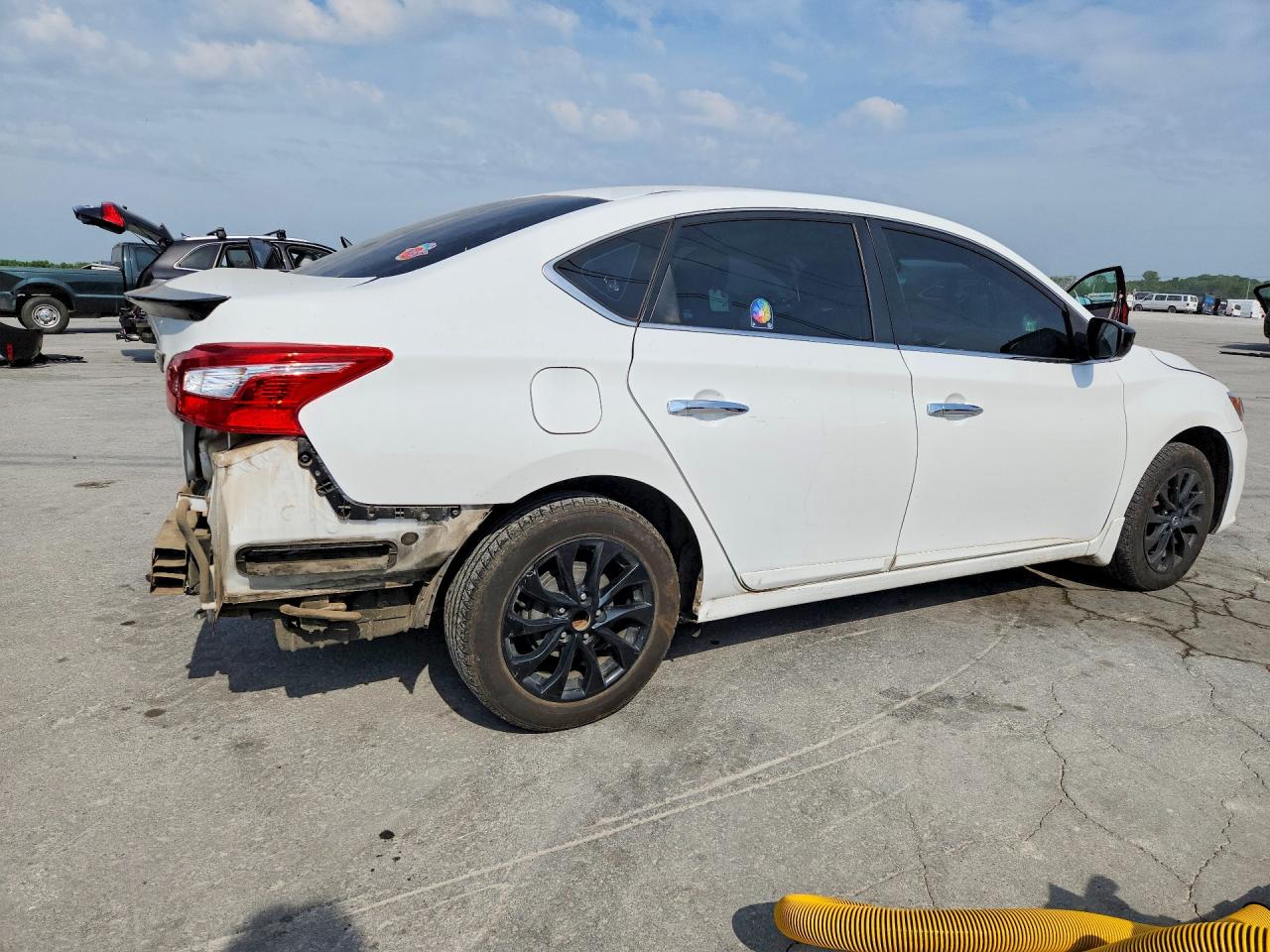 2018 NISSAN SENTRA S photo 5