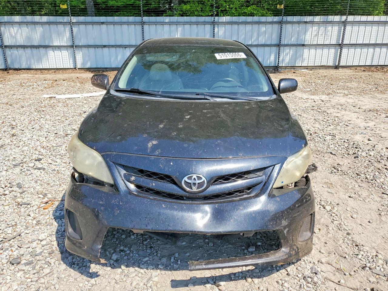 2012 TOYOTA COROLLA LE photo 9