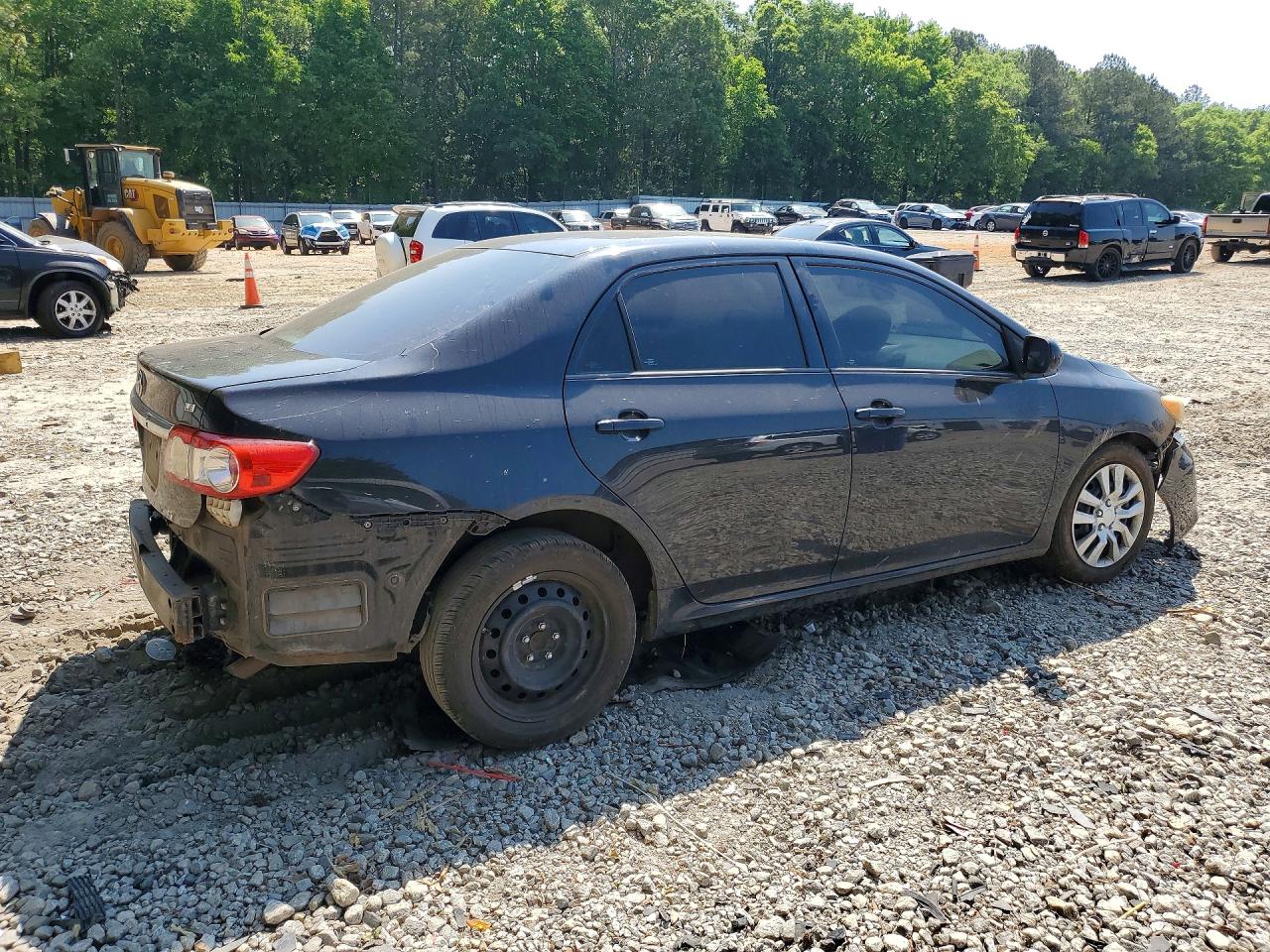 2012 TOYOTA COROLLA LE photo 5