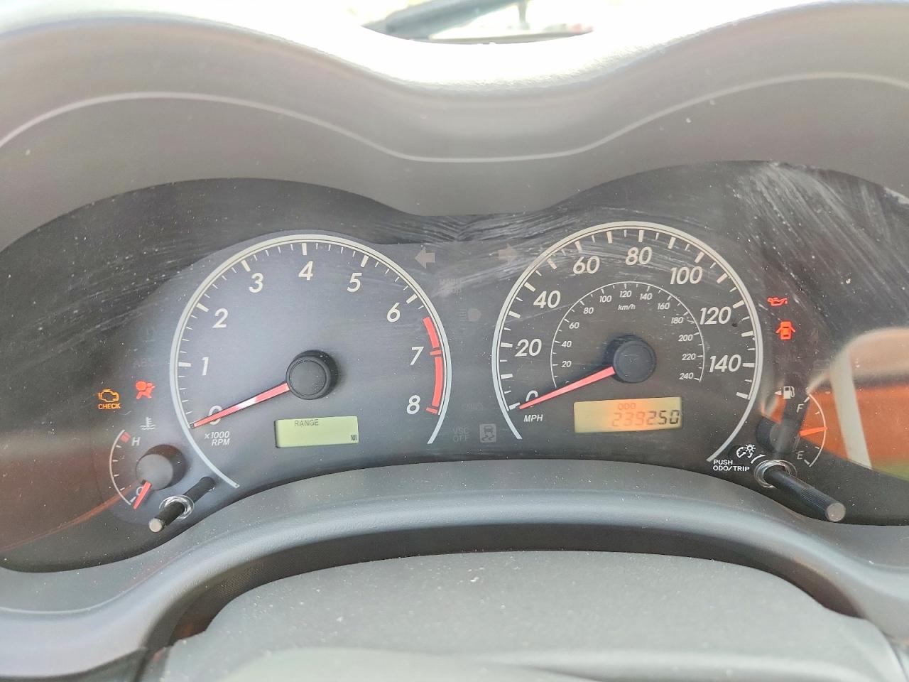 2010 TOYOTA COROLLA photo 25