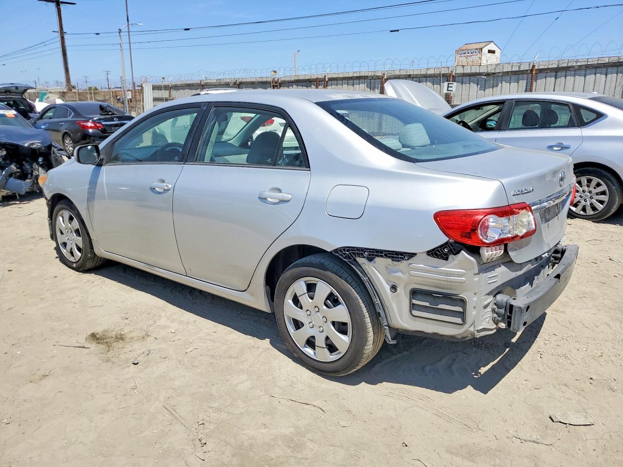 2012 TOYOTA COROLLA LE photo 4
