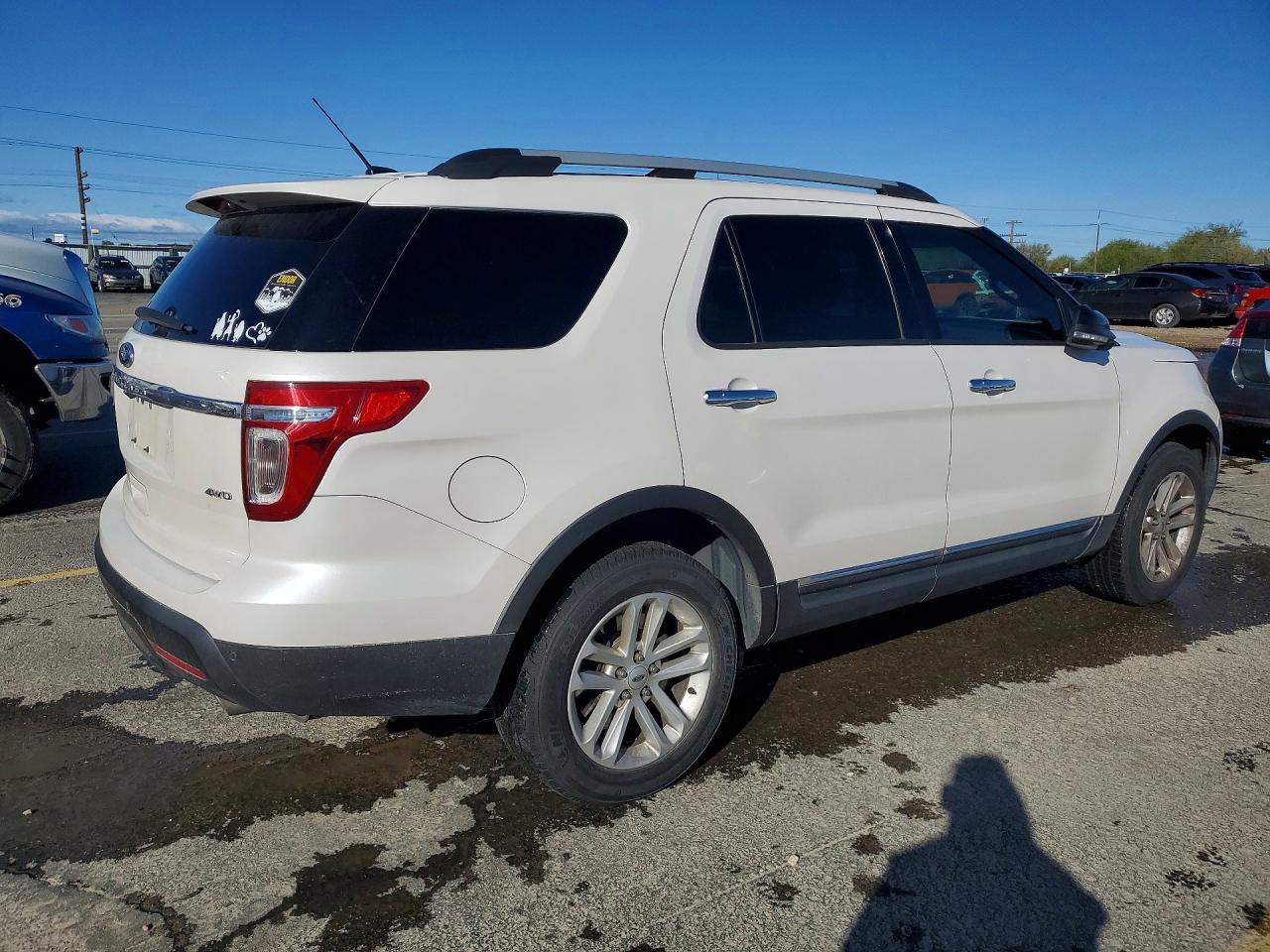 2015 FORD EXPLORER XLT photo 7