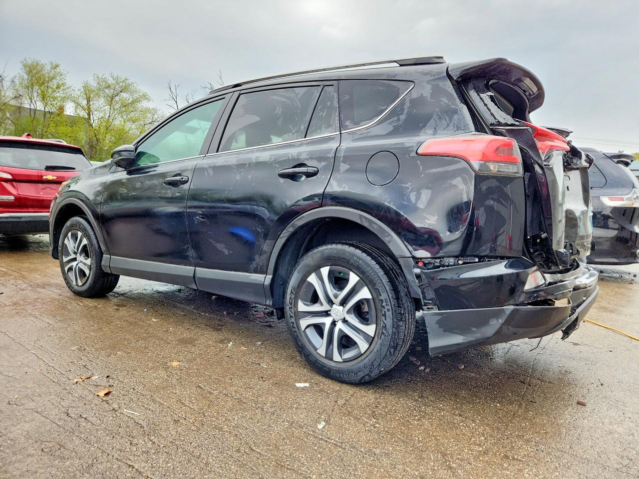 2016 TOYOTA RAV4 LE photo 4