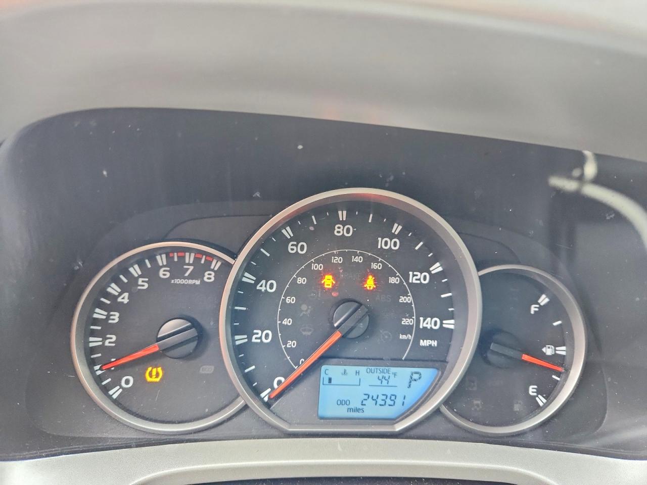 2016 TOYOTA RAV4 LE photo 25