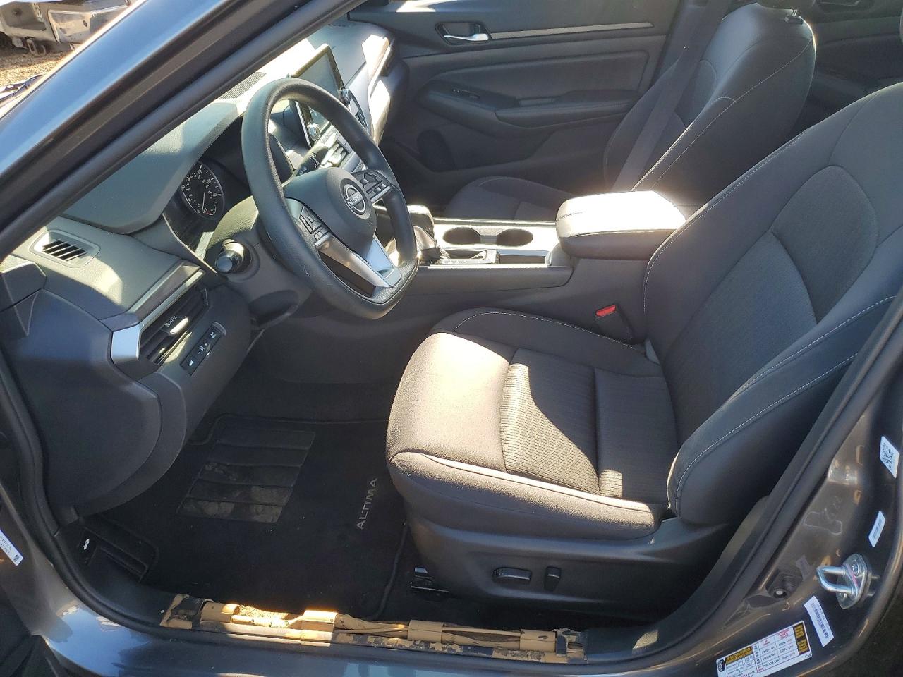 2025 NISSAN ALTIMA SV photo 19