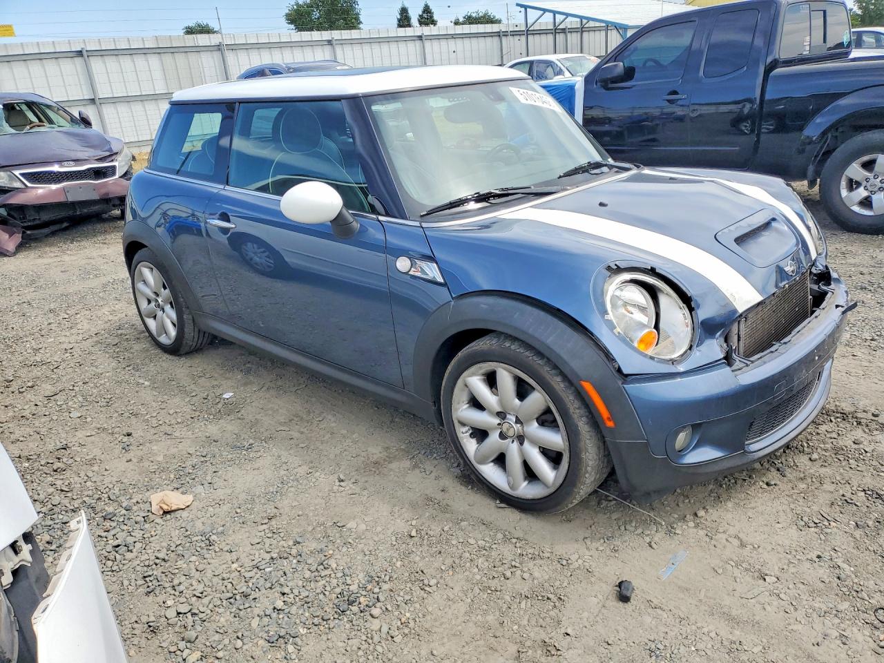 2010 MINI COOPER S photo 7