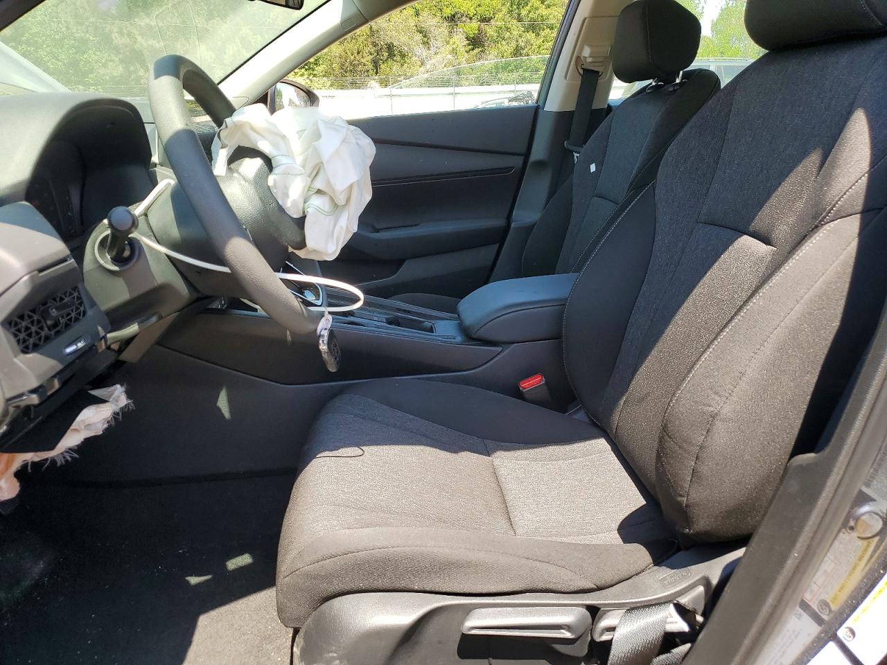 2025 HONDA ACCORD LX photo 13