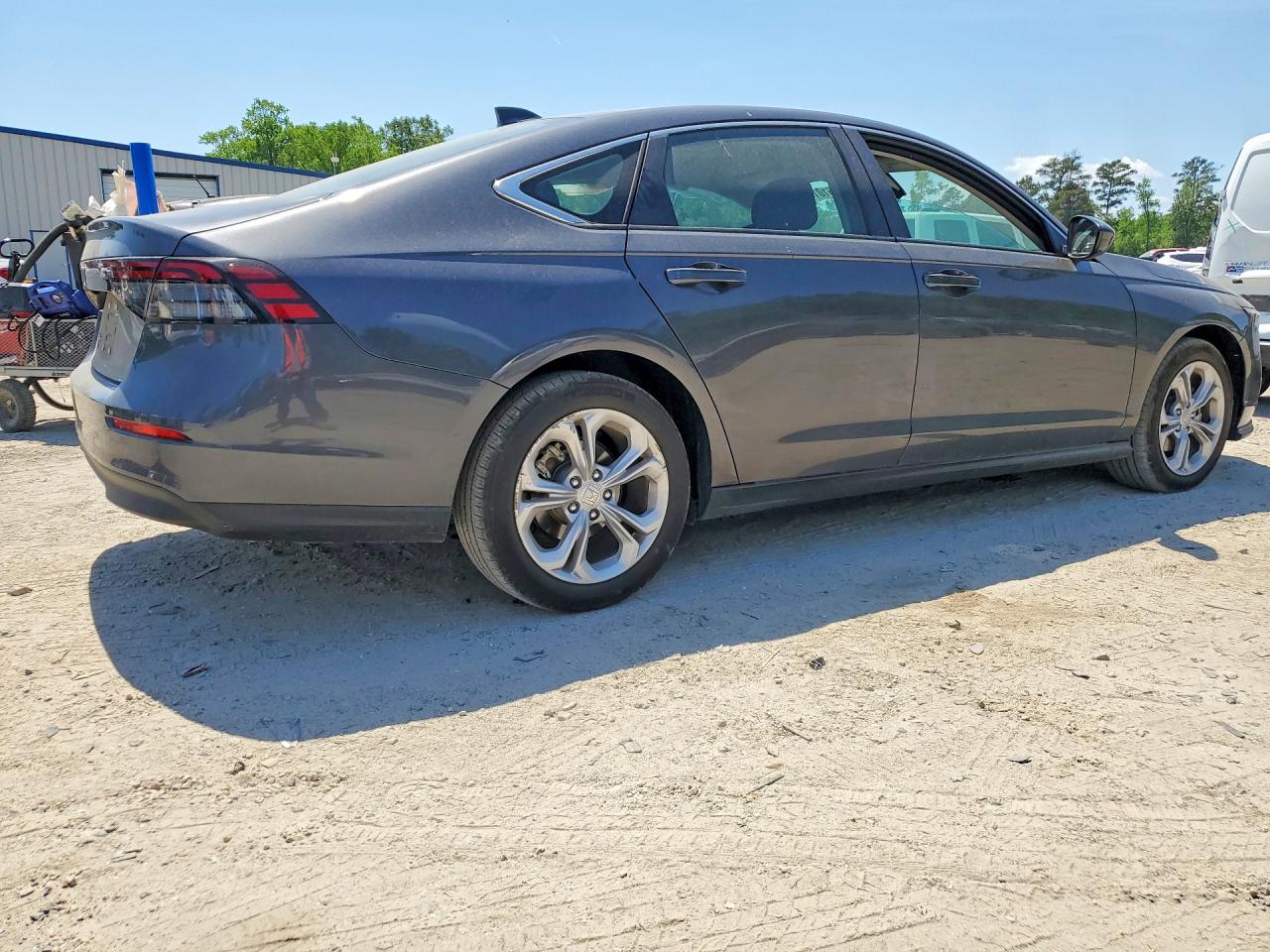 2025 HONDA ACCORD LX photo 5