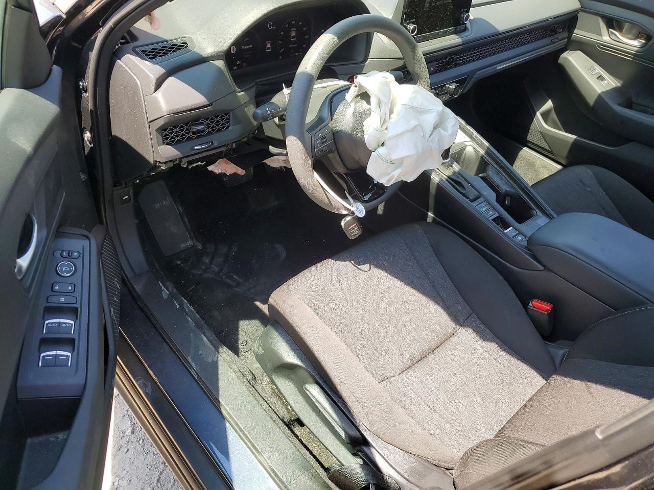 2025 HONDA ACCORD LX photo 15