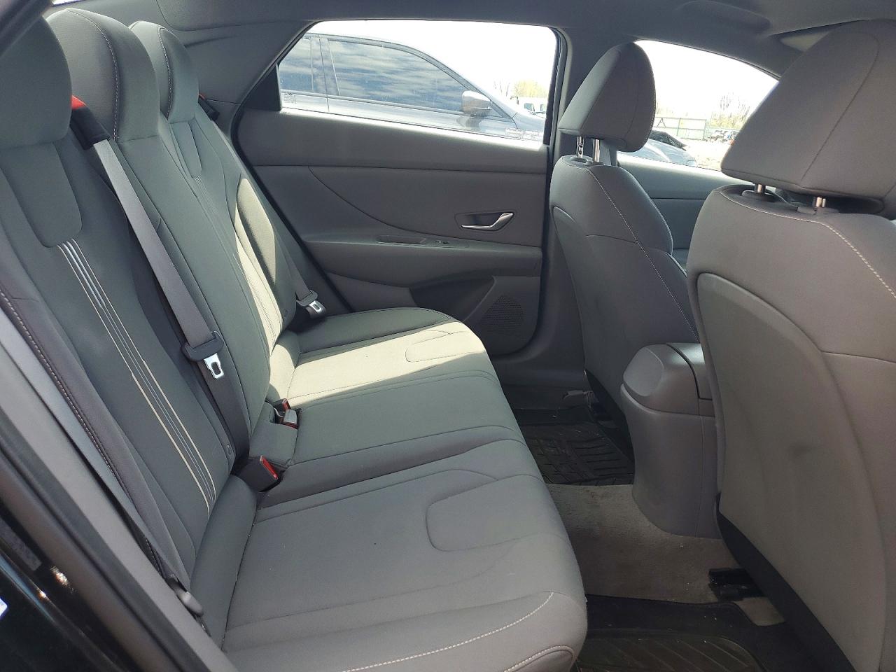 2023 HYUNDAI ELANTRA SEL photo 28