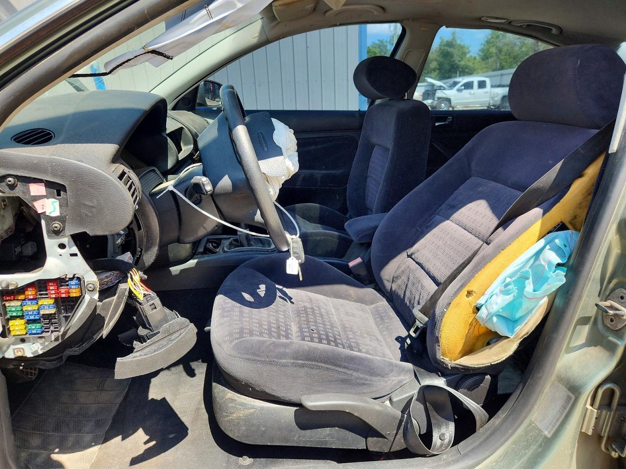 2003 VOLKSWAGEN PASSAT GLS photo 19