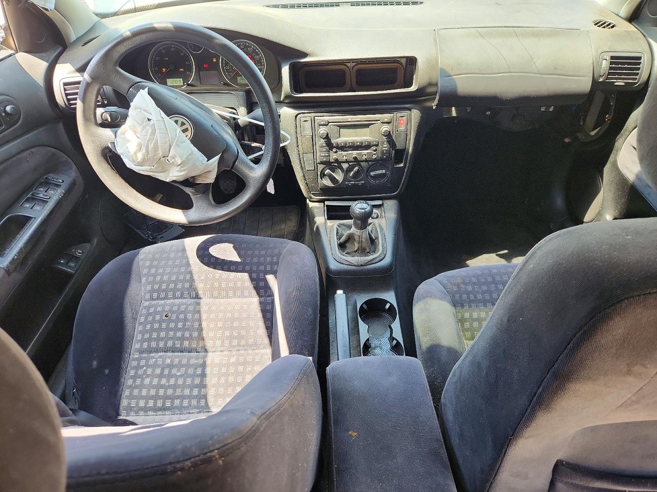 2003 VOLKSWAGEN PASSAT GLS photo 22