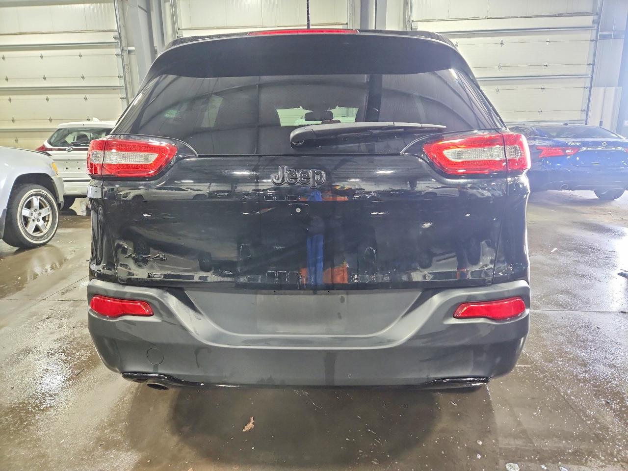 2018 JEEP CHEROKEE LATITUDE photo 11