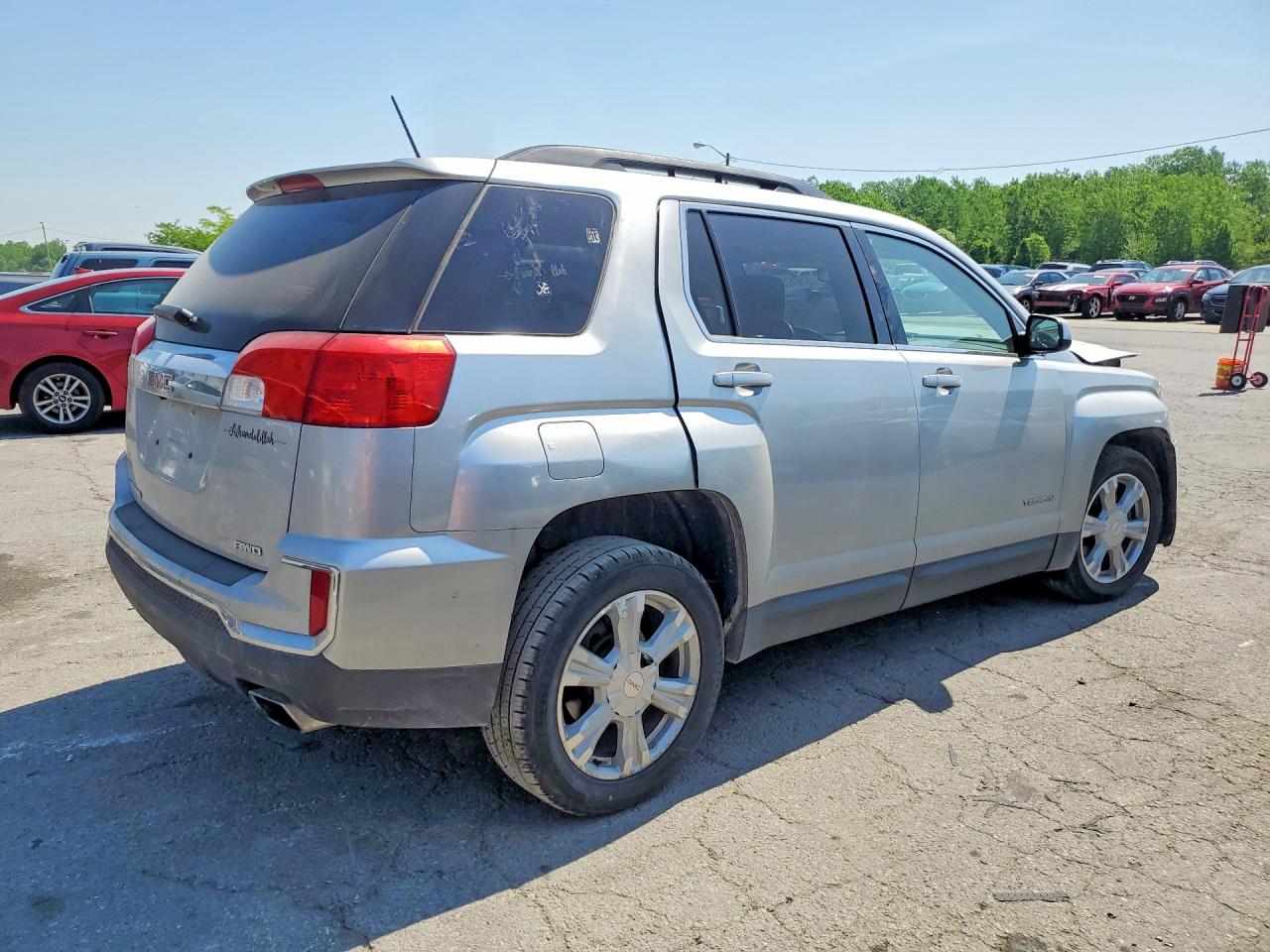 2017 GMC TERRAIN SLE photo 5