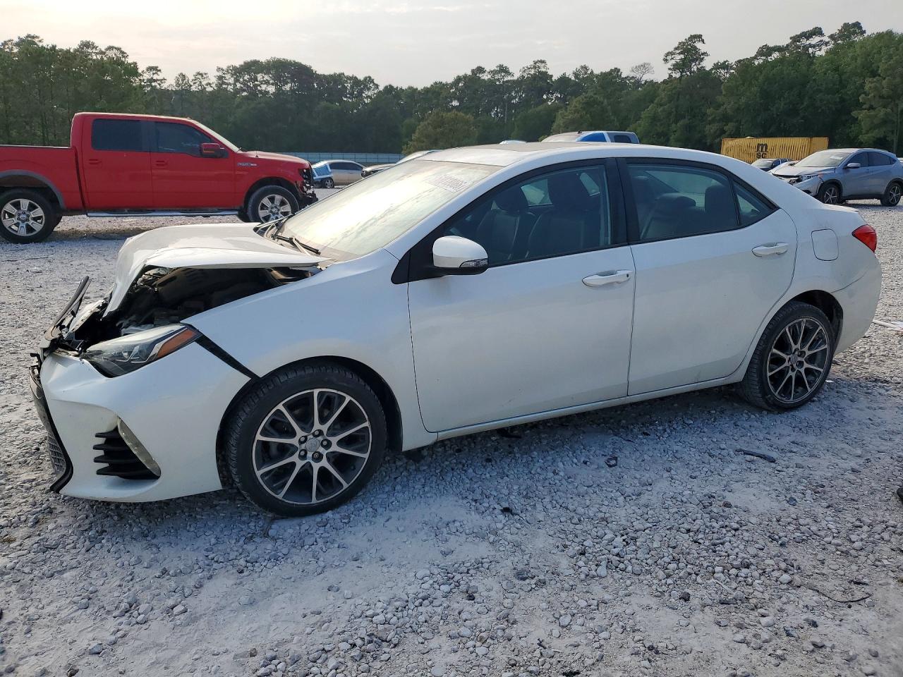 2017 TOYOTA COROLLA