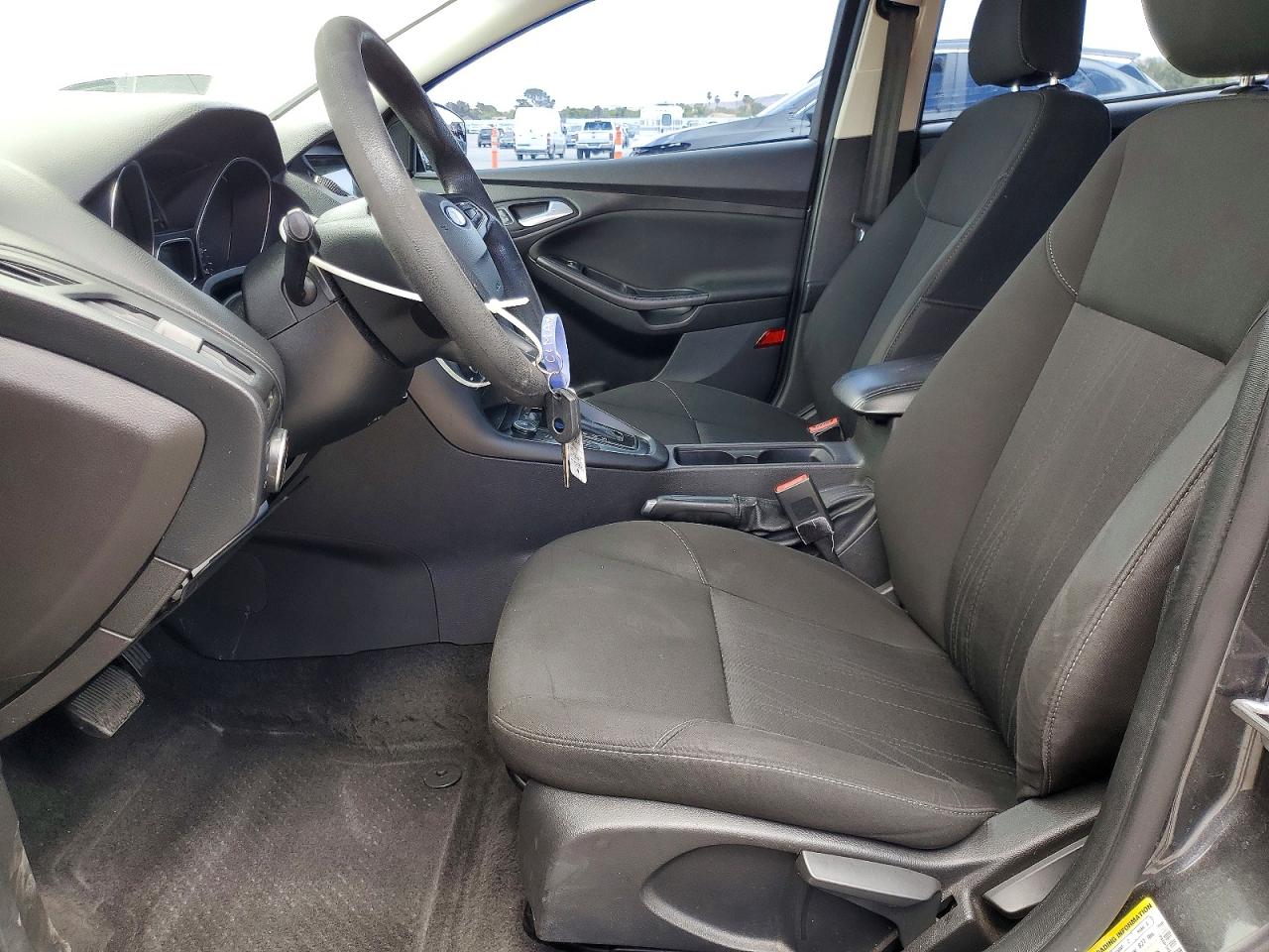 2017 FORD FOCUS SEL photo 19