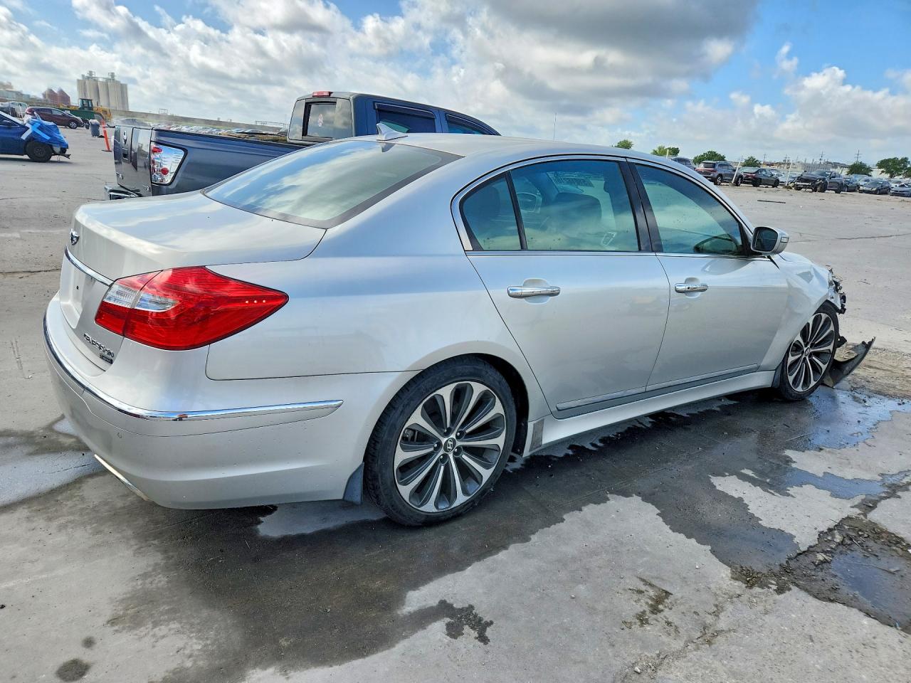 2012 HYUNDAI GENESIS 5.0L photo 3