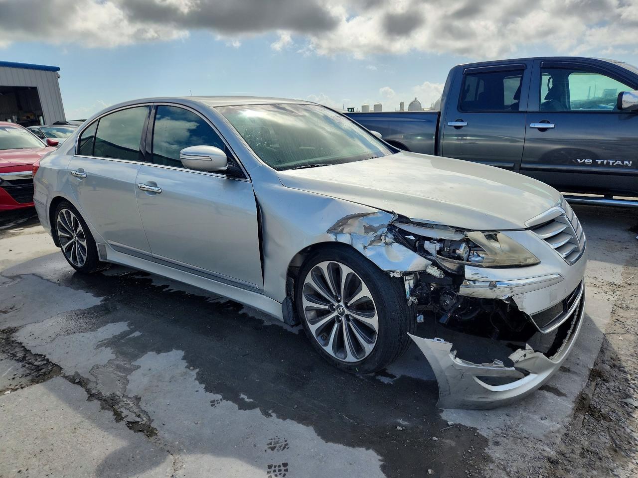 2012 HYUNDAI GENESIS 5.0L photo 4