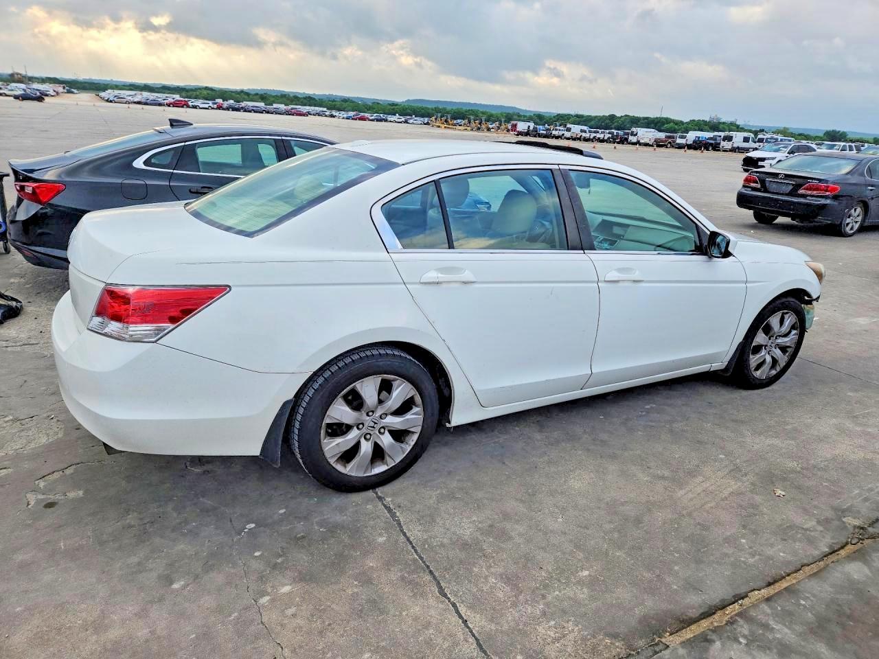2010 HONDA ACCORD EXL photo 7