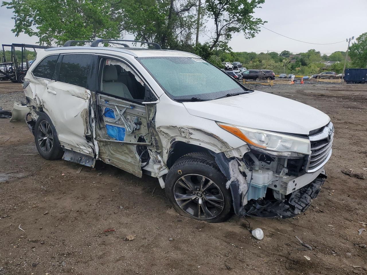2016 TOYOTA HIGHLANDER XLE photo 7