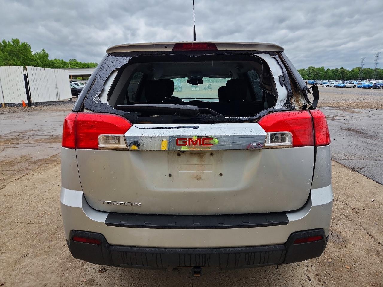 2012 GMC TERRAIN SLE photo 11