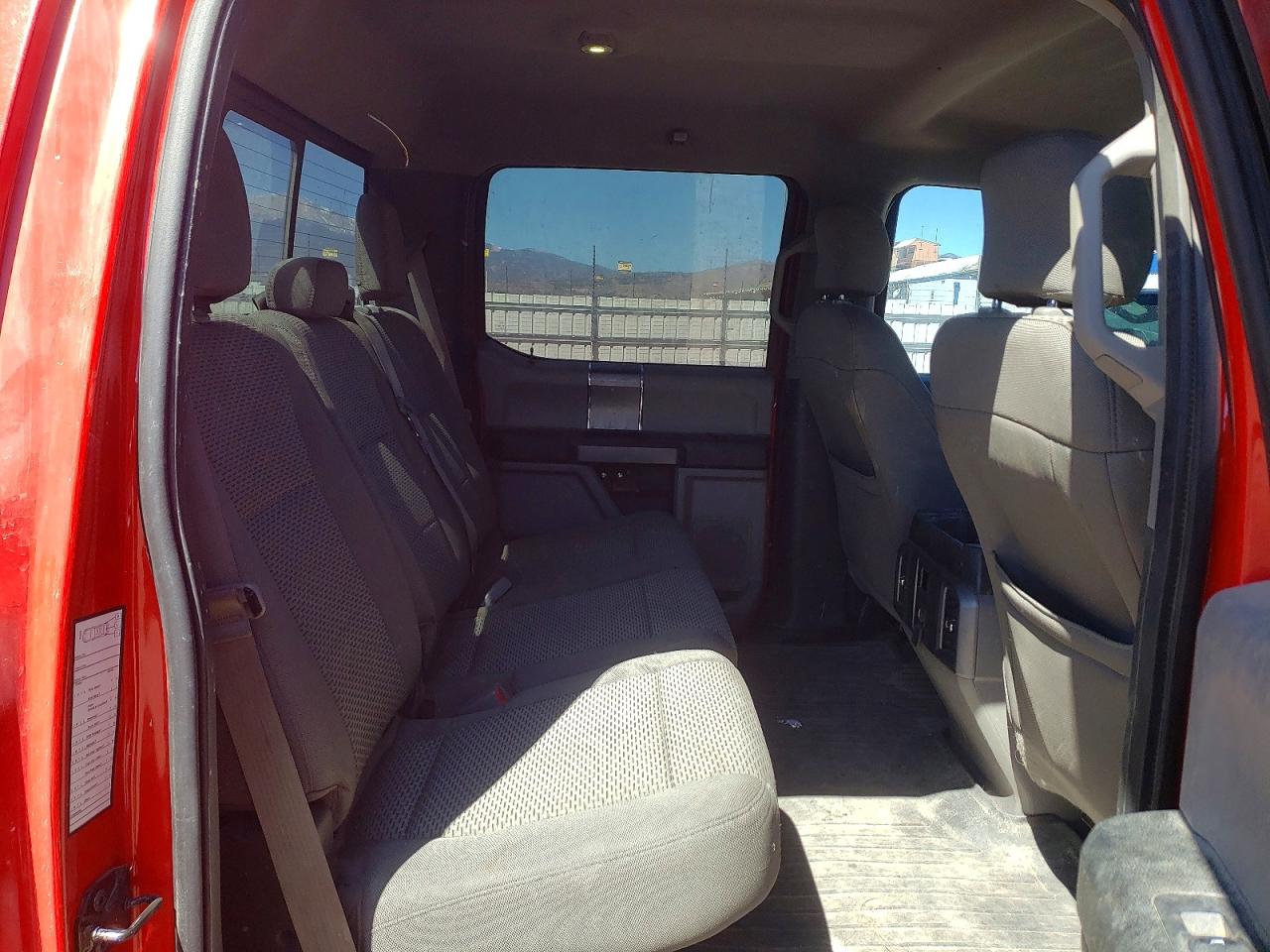 2015 FORD F150 SUPERCREW photo 28